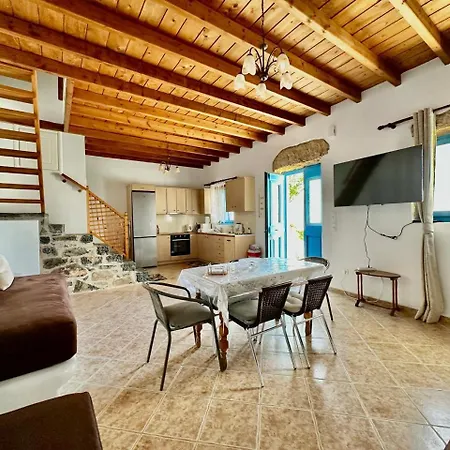 Popi Two Storey Traditional House Astypálaia