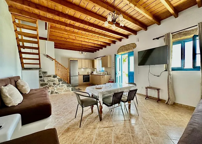 Popi Two Storey Traditional House Astypálaia