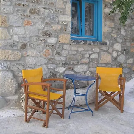 Popi Two Storey Traditional House Nyaraló *